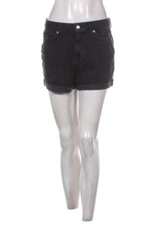 Pantaloni scurți de femei F&F, Mărime M, Culoare Negru, Preț 41,71 Lei, #136844499