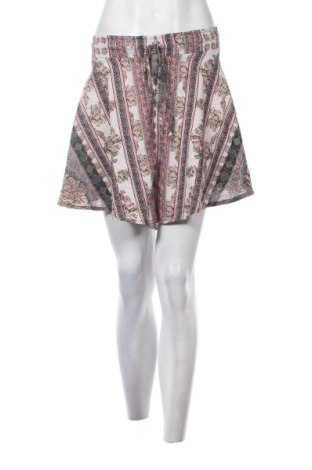 Дамски къс панталон Boohoo, Размер 3XL, Цвят Многоцветен, Цена 6,64 €, #136869813