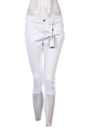 Dámské kraťasy  Vero Moda, Velikost M, Barva Bílá, Cena  349,00 Kč, #136704430