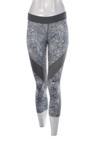 Дамски клин Nike, Размер S, Цвят Многоцветен, Цена 20,45 €, #136791561