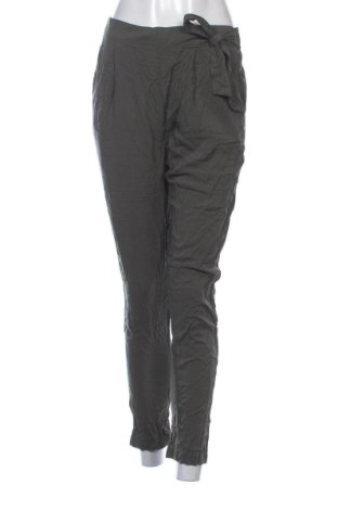 Дамски панталон Esmara, Размер M, Цвят Зелен, Цена 10,94 €, #136741022