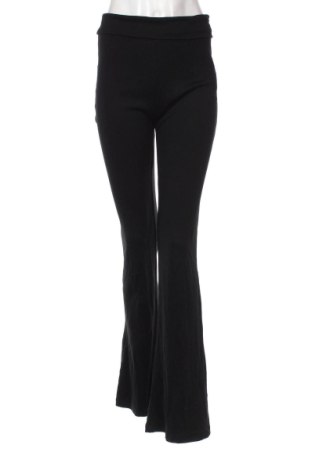 Damenhose Bershka, Größe XL, Farbe Schwarz, Preis 14,99 €, #136742887