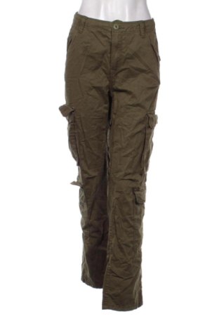 Damenhose Bershka, Größe S, Farbe Grün, Preis 11,99 €, #136749102