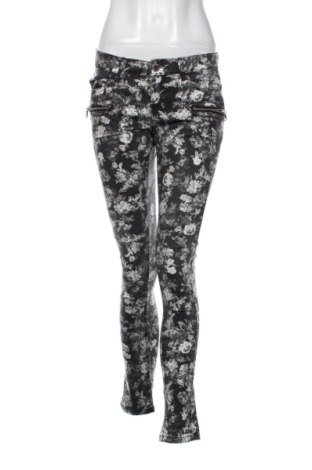 Damenhose Stradivarius, Größe L, Farbe Mehrfarbig, Preis 12,99 €, #136762540