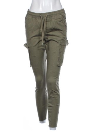 Damenhose Fb Sister, Größe L, Farbe Grün, Preis 9,99 €, #136762973