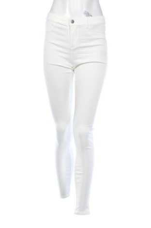 Pantaloni de femei Pieces, Mărime S, Culoare Alb, Preț 31,99 Lei, #136771063