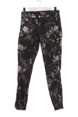 Pantaloni de femei Guess, Mărime M, Culoare Multicolor, Preț 151,99 Lei, #136780713