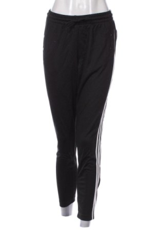 Дамски панталон Adidas, Размер XL, Цвят Многоцветен, Цена 21,98 €, #136816712