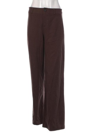 Pantaloni de femei Bershka, Mărime L, Culoare Maro, Preț 55,99 Lei, #136658372