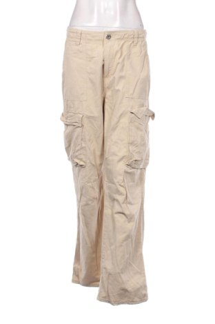 Дамски панталон Bershka, Размер M, Цвят Бежов, Цена 8,69 €, #136779531