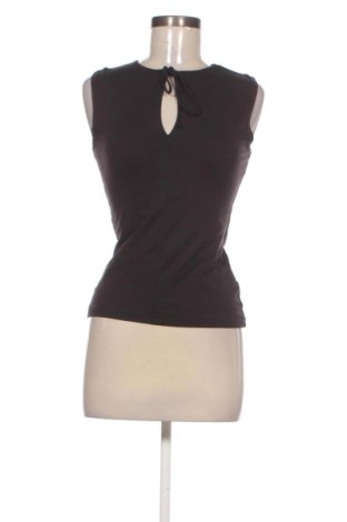 Damski top In Wear, Rozmiar M, Kolor Czarny, Cena 53,99 zł, #136888266