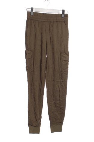 Női sport nadrág Bershka, Méret S, Szín Zöld, Ár 4 779 Ft, #136720309