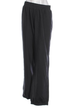 Pantaloni trening de femei Under Armour, Mărime XL, Culoare Negru, Preț 116,99 Lei, #136787774