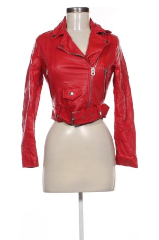 Дамско яке Bershka, Размер XS, Цвят Червен, Цена 26,07 €, #136848889