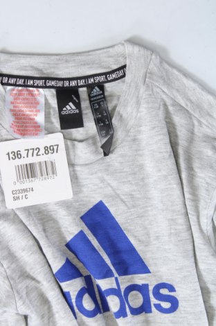 Παιδικό μπλουζάκι Adidas, Μέγεθος 8-9y/ 134-140 εκ., Χρώμα Γκρί, Τιμή 12,99 €, #136772897