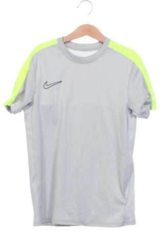 Παιδικό μπλουζάκι Nike, Μέγεθος 10-11y/ 146-152 εκ., Χρώμα Πολύχρωμο, Τιμή 16,00 €, #136851806