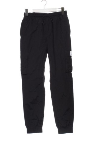 Pantaloni de trening, pentru copii Air Jordan Nike, Mărime 13-14y/ 164-168 cm, Culoare Negru, Preț 121,99 Lei, #136710873