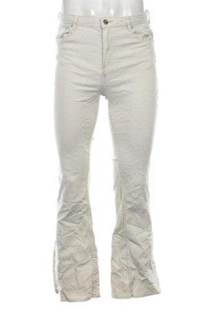 Męskie jeansy Bershka, Rozmiar S, Kolor ecru, Cena 64,99 zł, #136799433