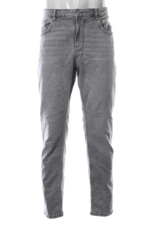 Мъжки дънки Pull&Bear, Размер XXL, Цвят Сив, Цена 20,00 €, #136836135