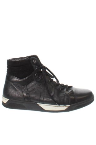 Férfi cipők
 Armani Jeans, Méret 45, Szín Fekete, Ár 38 345 Ft, #136834782