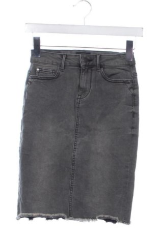 Spódnica ONLY, Rozmiar XS, Kolor Szary, Cena 21,99 zł, #136756024