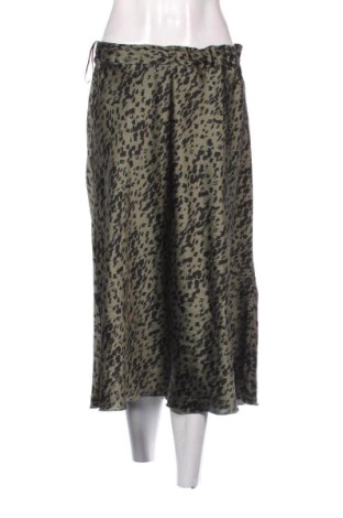 Пола Vero Moda, Размер S, Цвят Многоцветен, Цена 8,18 €, #136760855