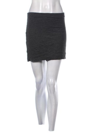 Пола H&M, Размер XL, Цвят Сив, Цена 8,18 €, #136791700