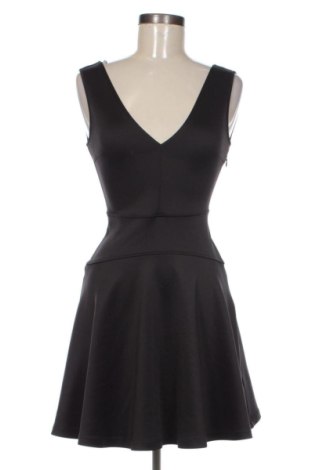 Sukienka Guess, Rozmiar S, Kolor Czarny, Cena 221,99 zł, #136737323
