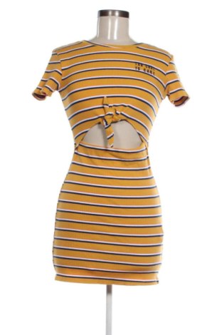 Ruha Bershka, Méret M, Szín Sokszínű, Ár 4 835 Ft, #136762867