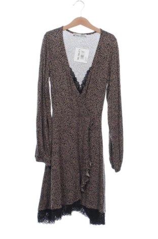 Рокля Pull&Bear, Размер XS, Цвят Многоцветен, Цена 11,24 €, #136768671