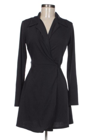 Sukienka Glamorous, Rozmiar M, Kolor Czarny, Cena 78,99 zł, #136791472