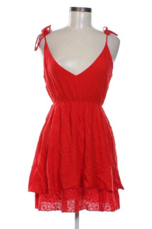Kleid Trendyol, Größe M, Farbe Rot, Preis 28,99 €, #136792355