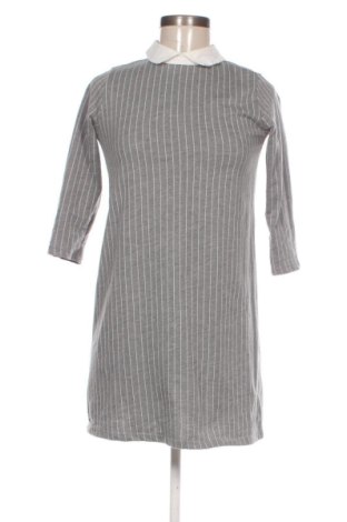 Рокля Pull&Bear, Размер XS, Цвят Многоцветен, Цена 6,00 €, #136805200