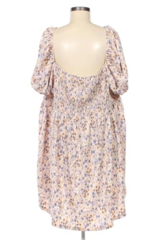 Kleid H&M, Größe 4XL, Farbe Mehrfarbig, Preis 19,99 €, #136817460