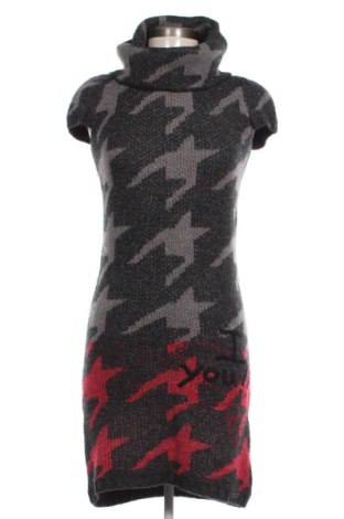 Рокля Desigual, Размер S, Цвят Многоцветен, Цена 31,18 €, #136834848