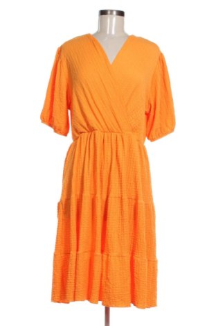 Рокля Trendyol, Размер 3XL, Цвят Оранжев, Цена 8,18 €, #136849703