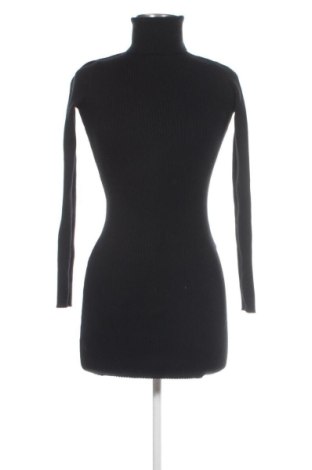Rochie Bershka, Mărime XS, Culoare Negru, Preț 57,35 Lei, #136821156