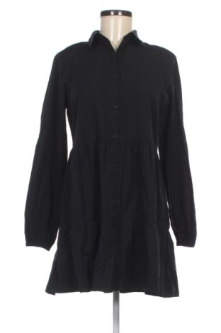 Рокля Stradivarius, Размер M, Цвят Черен, Цена 15,84 €, #136767110