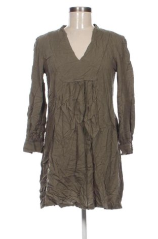 Рокля H&M, Размер M, Цвят Зелен, Цена 10,73 €, #136800944