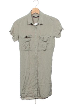 Kleid Sinsay, Größe S, Farbe Grün, Preis 24,99 €, #136824185