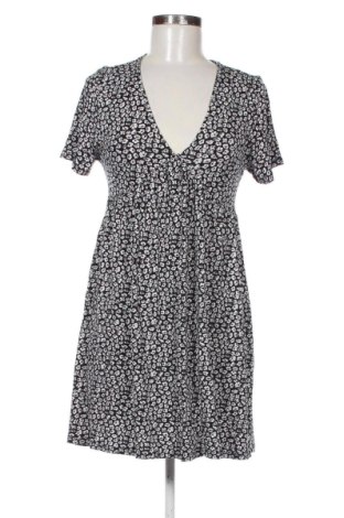 Φόρεμα Pull&Bear, Μέγεθος M, Χρώμα Πολύχρωμο, Τιμή 21,10 €, #136836645