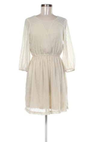 Рокля Vero Moda, Размер M, Цвят Екрю, Цена 4,60 €, #136719709