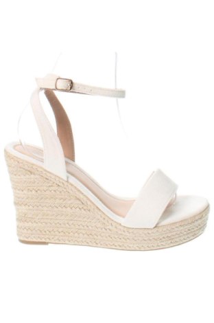 Sandalen SHEIN, Größe 41, Farbe Weiß, Preis € 34,00, #136812322