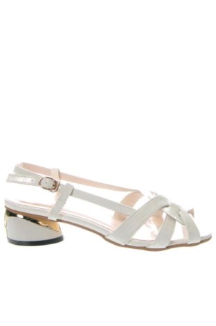 Sandale Unbranded, Mărime 39, Culoare Alb, Preț 125,07 Lei, #136809896