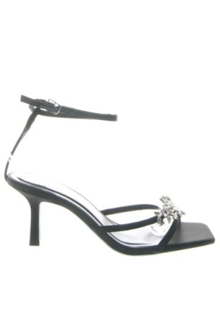 Сандали Zara, Размер 39, Цвят Черен, Цена 29,28 €, #136820617