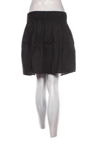 Пола Esmara, Размер M, Цвят Черен, Цена 2,04 €