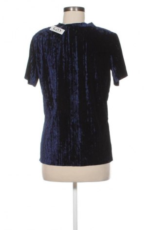 Damen Shirt Bershka, Größe M, Farbe Blau, Preis € 1,99