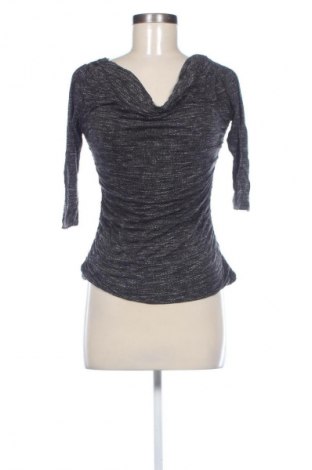 Dámská halenka H&M, Velikost S, Barva Vícebarevné, Cena  49,00 Kč