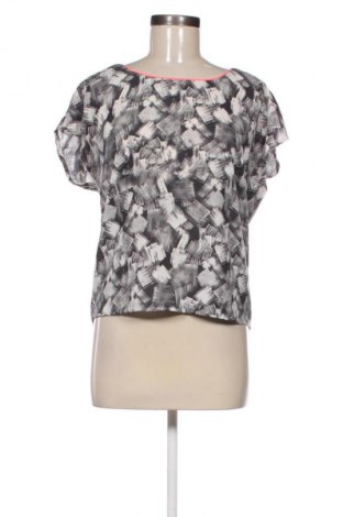 Дамска блуза ONLY, Размер S, Цвят Многоцветен, Цена 2,04 €