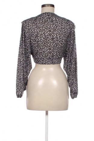 Damen Shirt Pull&Bear, Größe M, Farbe Mehrfarbig, Preis 3,99 €